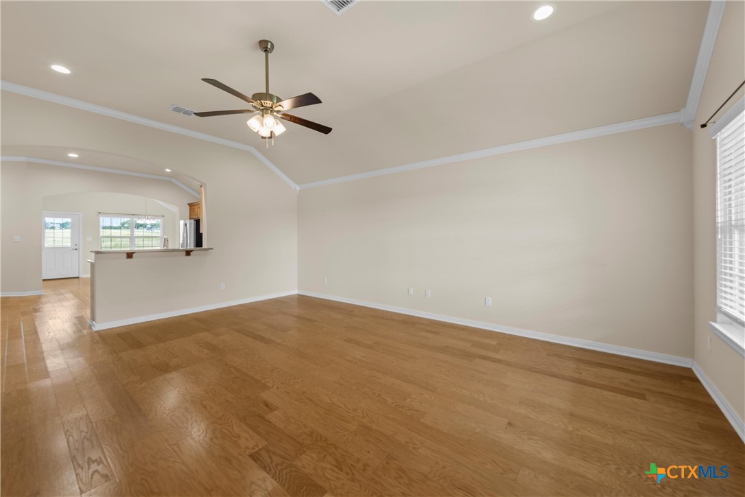 637 Hoffmeyer Lane Property Photo 4