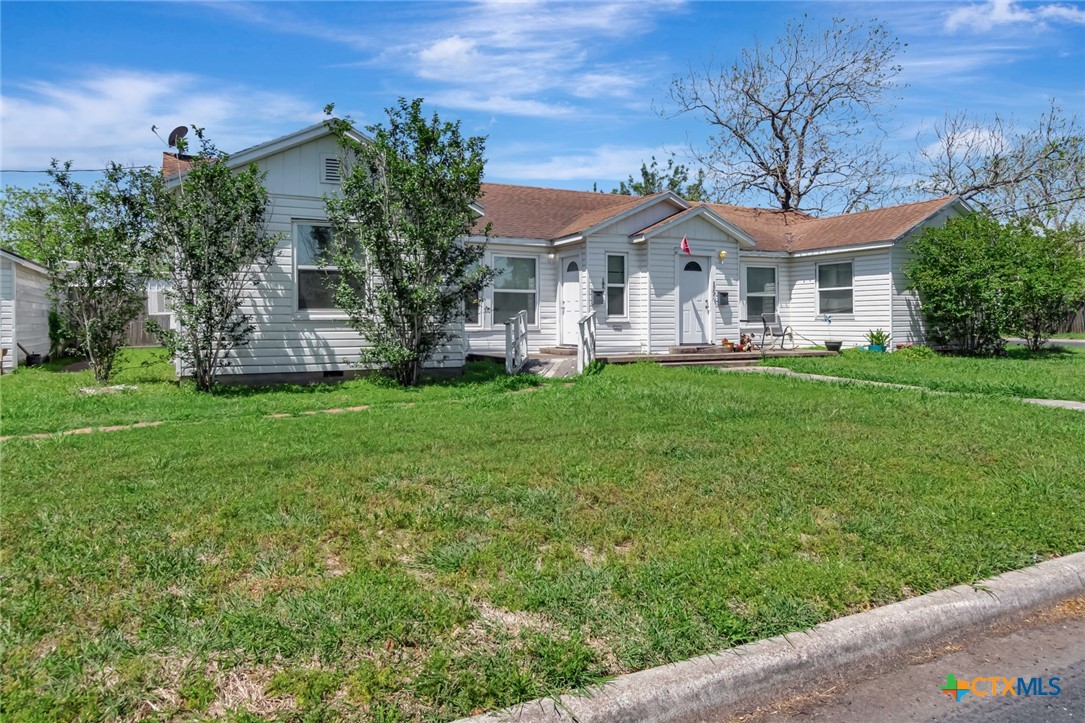 1005 Macarthur Street Property Photo 2