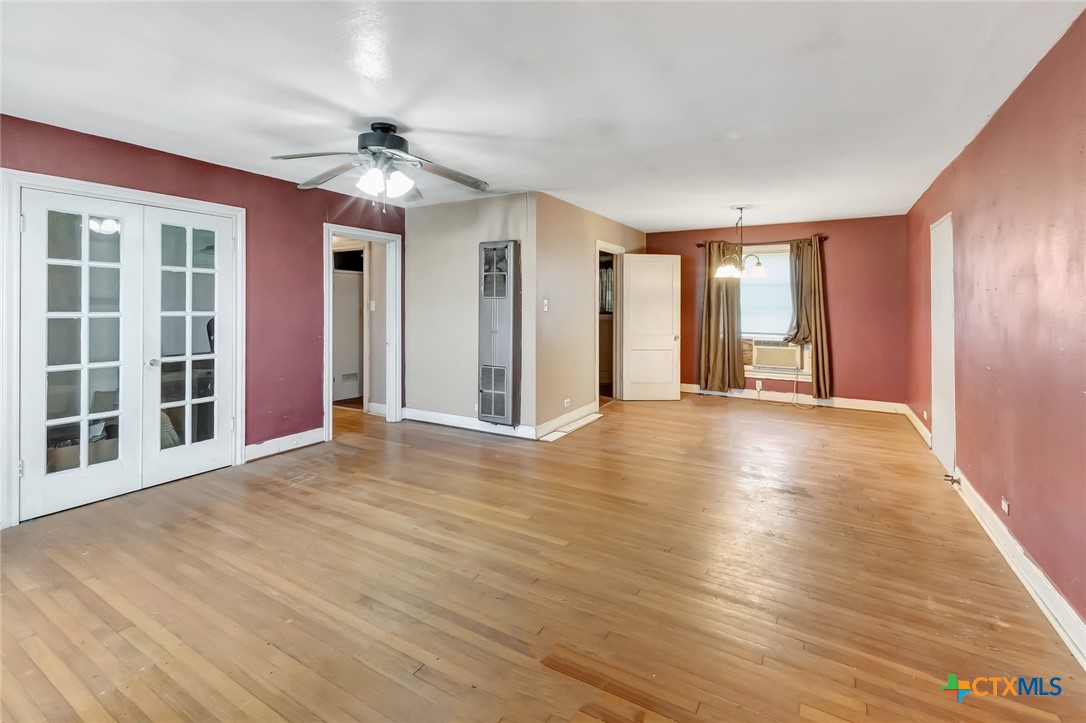 1005 Macarthur Street Property Photo 8