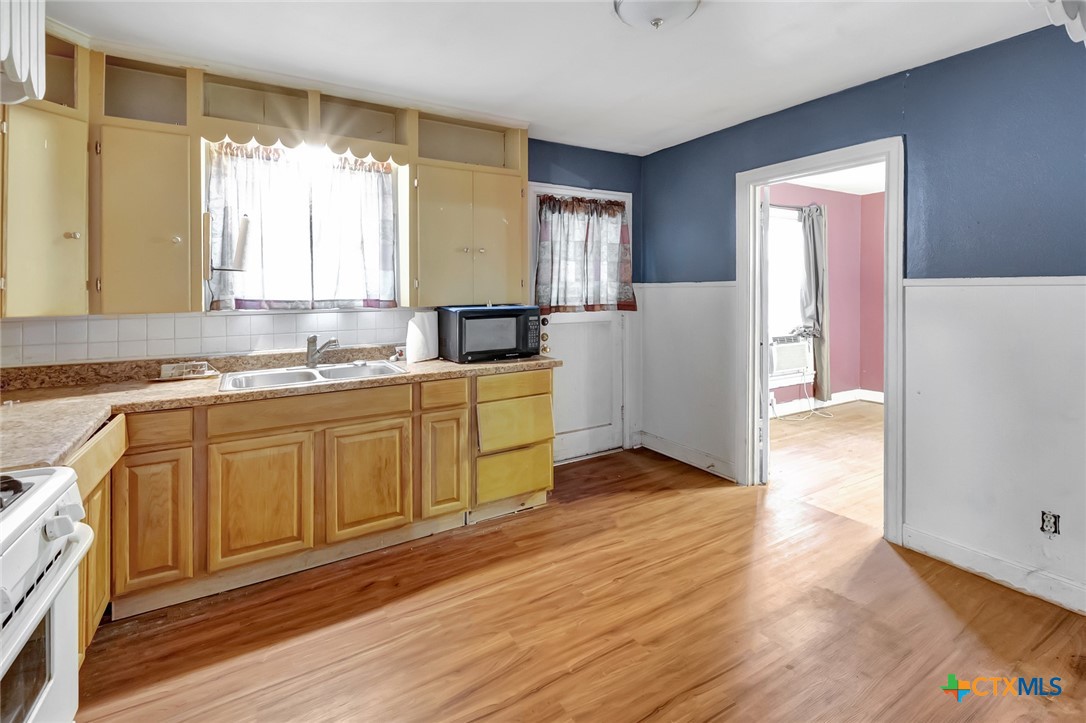1005 Macarthur Street Property Photo 15