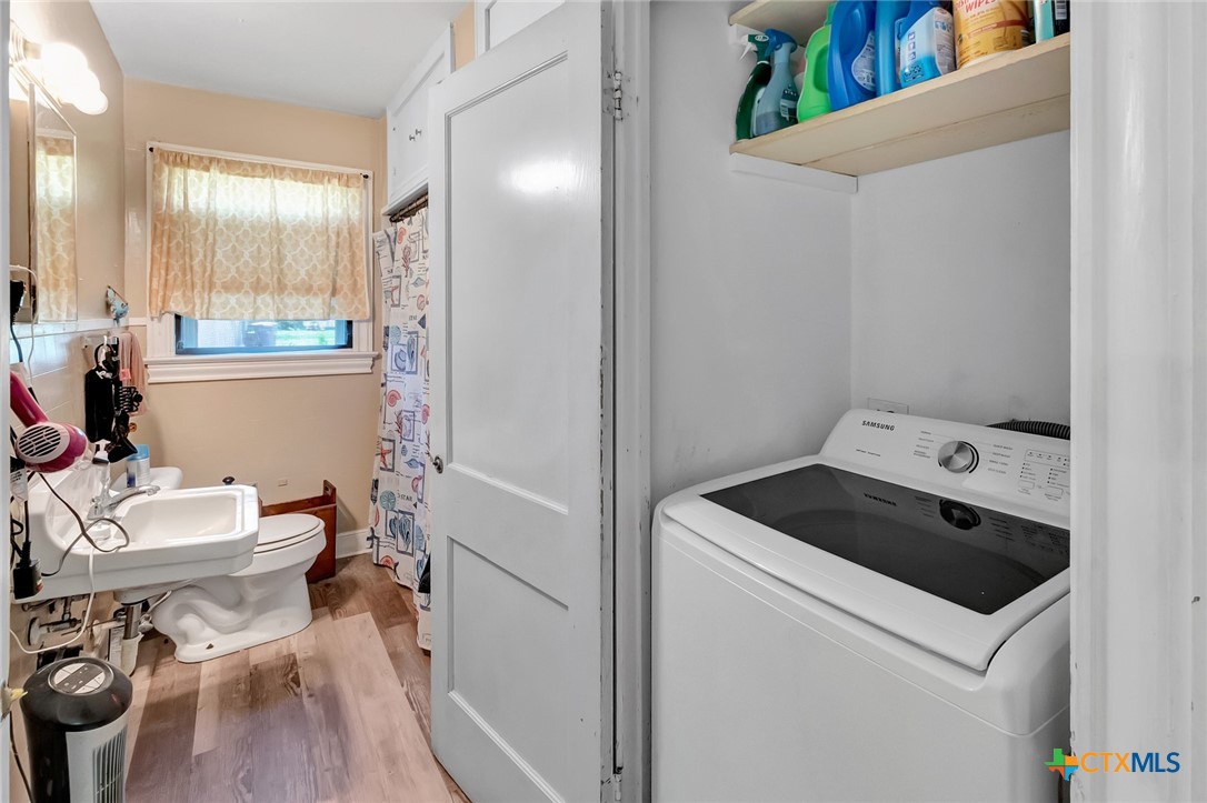 1005 Macarthur Street Property Photo 28
