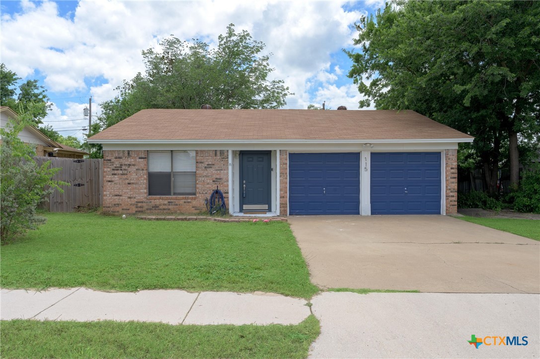 115 W Hogan Drive Property Photo 1