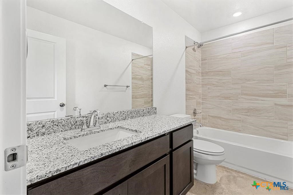 1226 Lehmann Drive A Property Photo 5