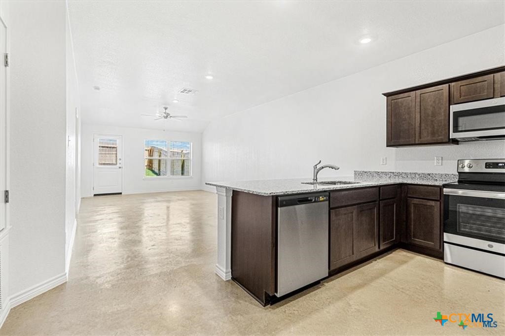 1226 Lehmann Drive A Property Photo 8