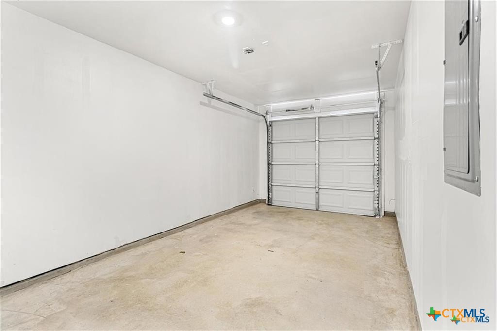 1226 Lehmann Drive A Property Photo 13