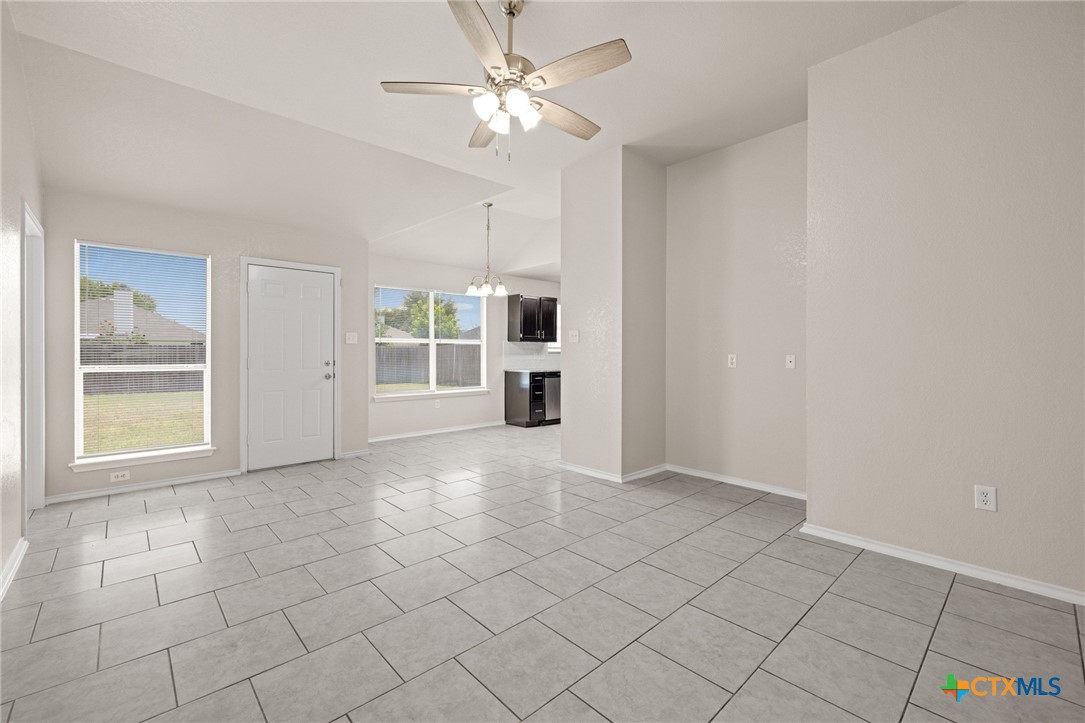 1605 Oak Chase Trail Property Photo 8