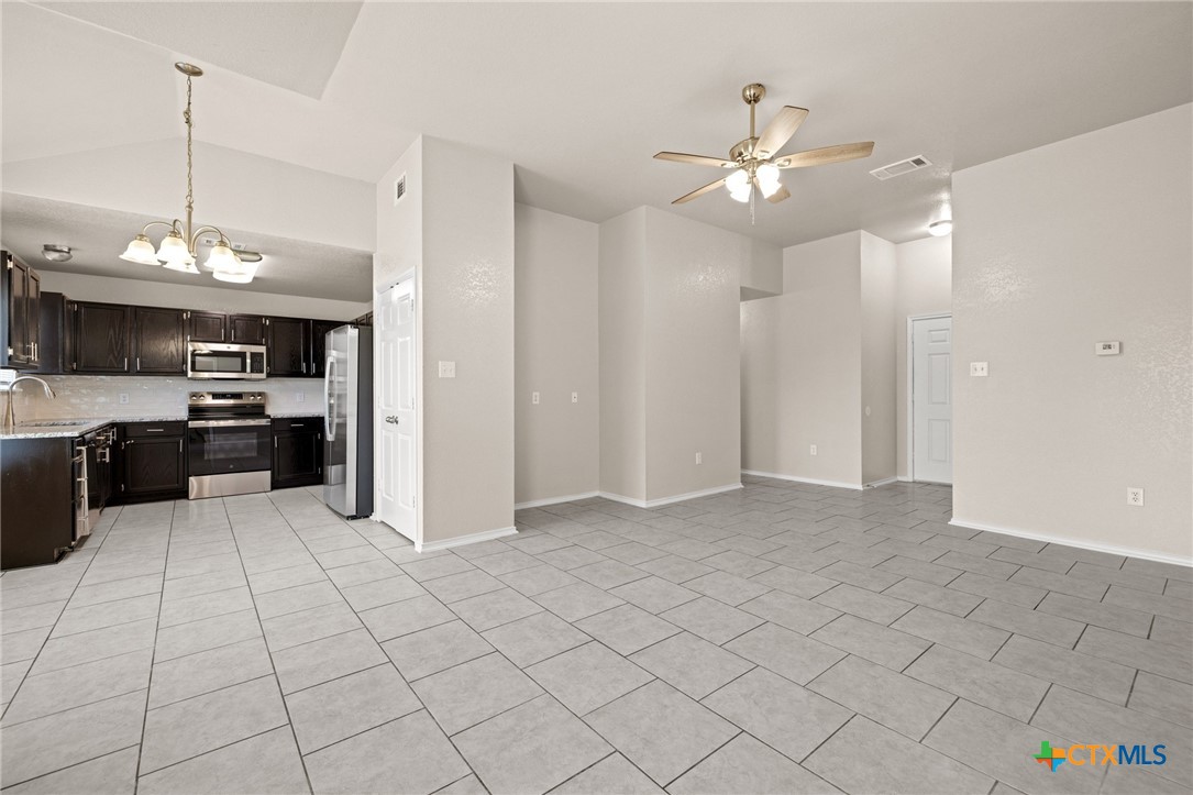 1605 Oak Chase Trail Property Photo 10