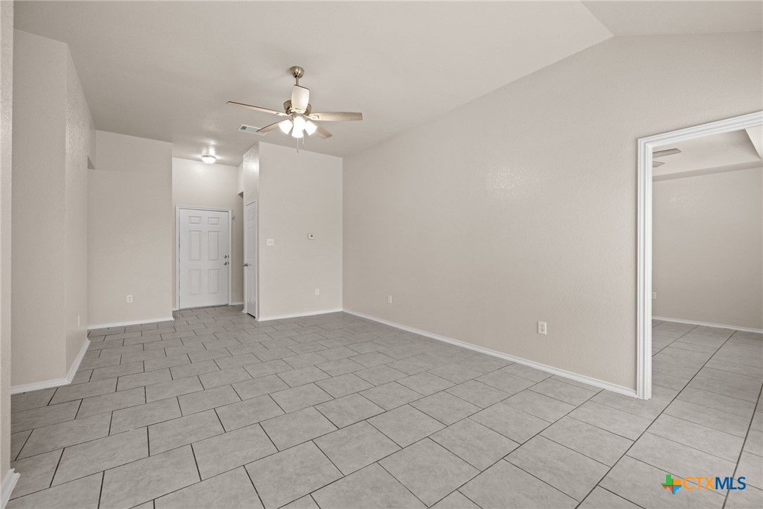 1605 Oak Chase Trail Property Photo 11