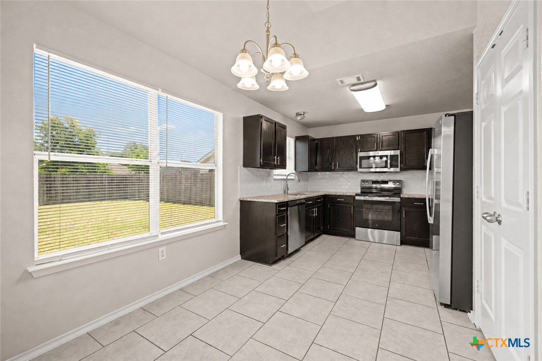 1605 Oak Chase Trail Property Photo 12