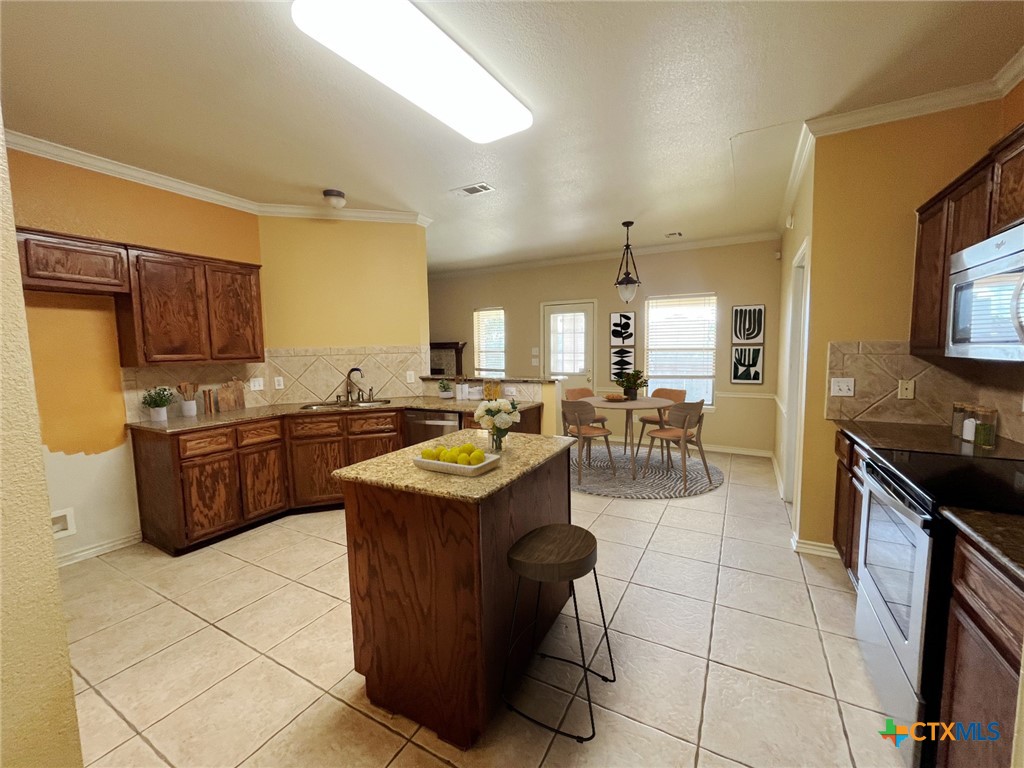 3203 Sherwood Forest Drive Property Photo 31