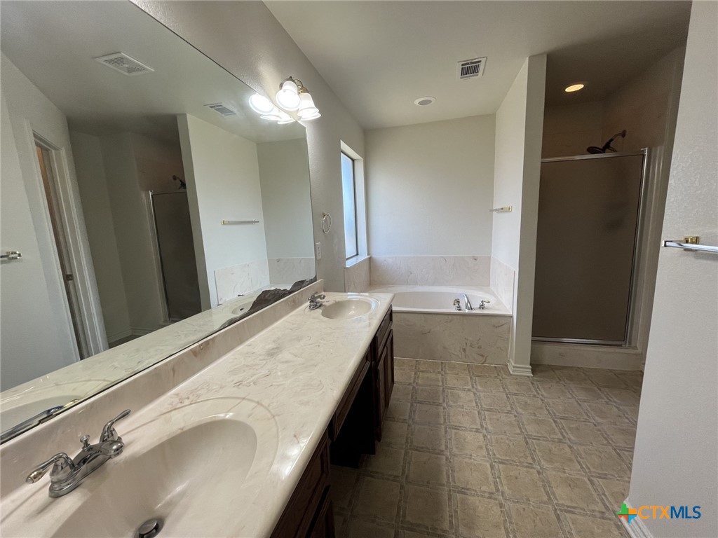 3203 Sherwood Forest Drive Property Photo 35