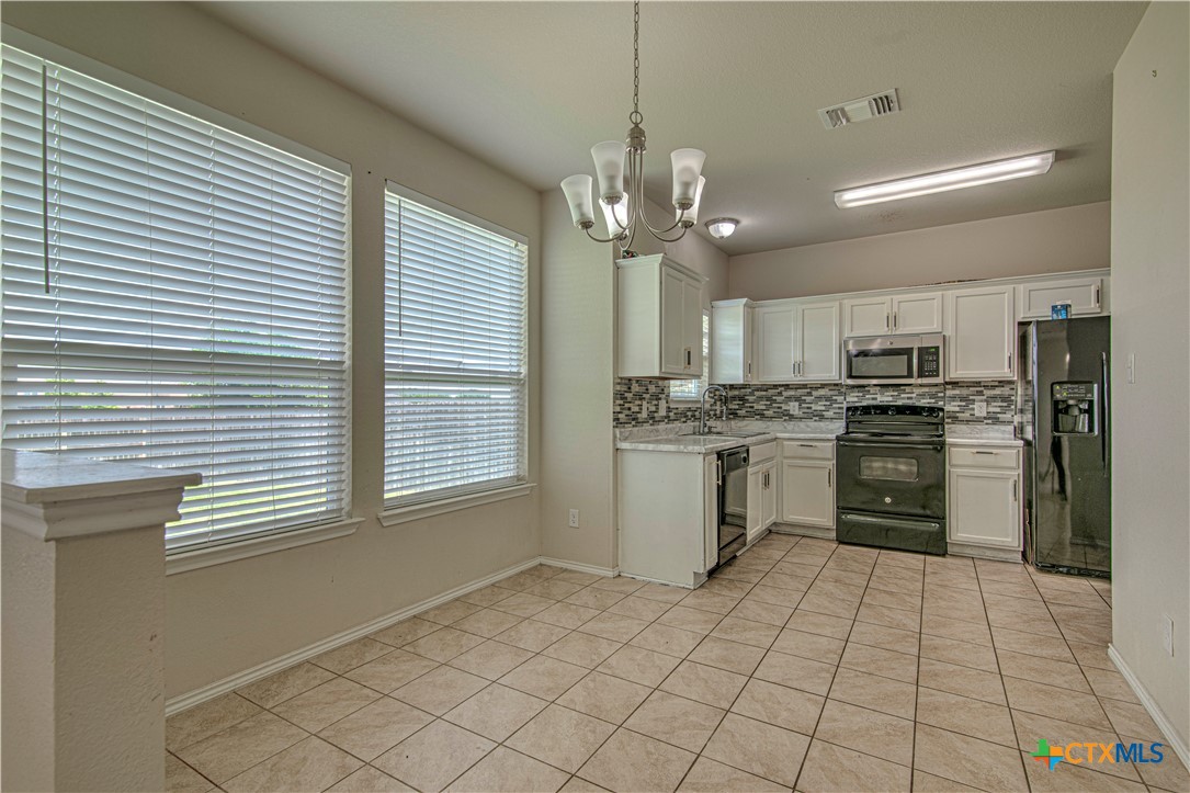 3305 Malmaison Road Property Photo 7