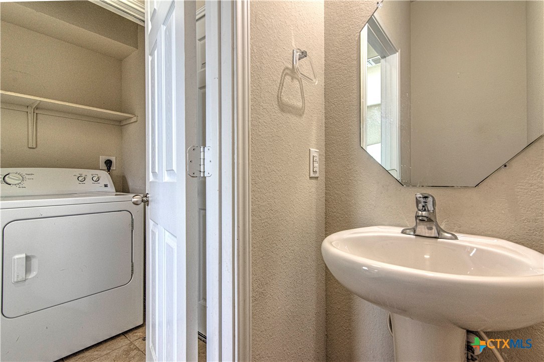3305 Malmaison Road Property Photo 10