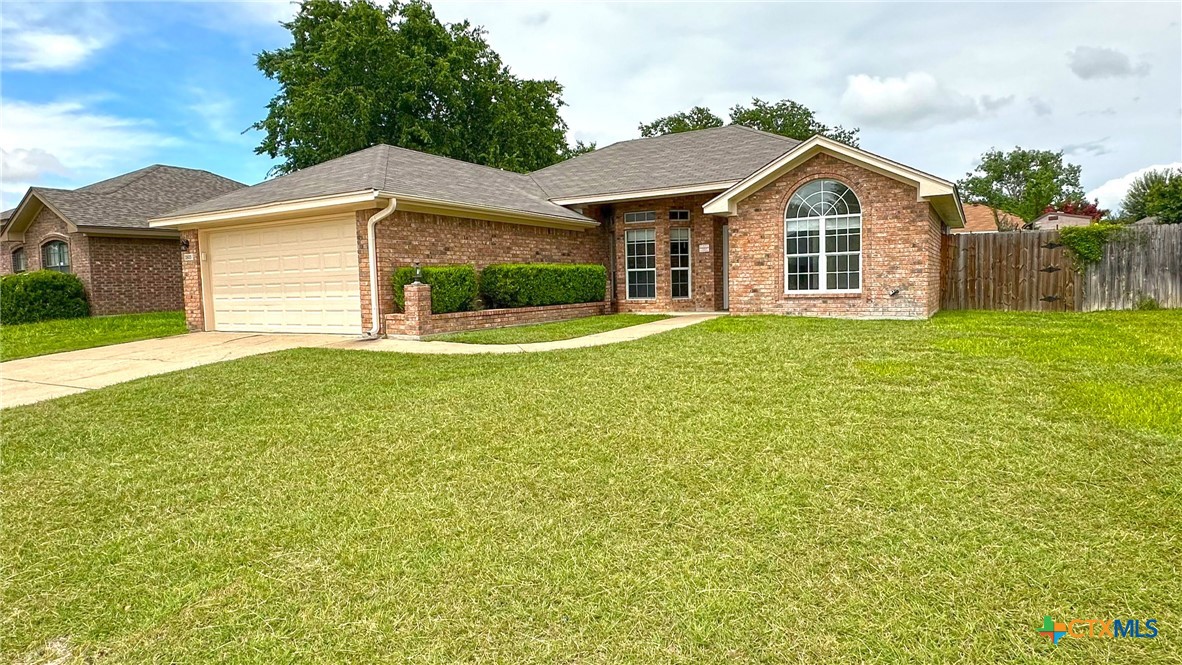 3803 Sawtooth Drive Property Photo 2