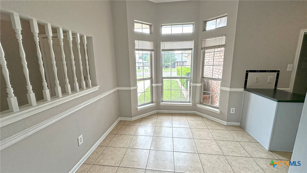3803 Sawtooth Drive Property Photo 6
