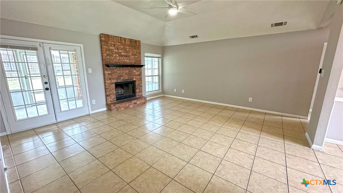 3803 Sawtooth Drive Property Photo 10
