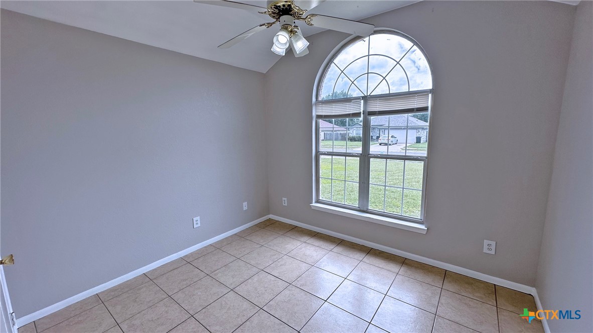 3803 Sawtooth Drive Property Photo 17