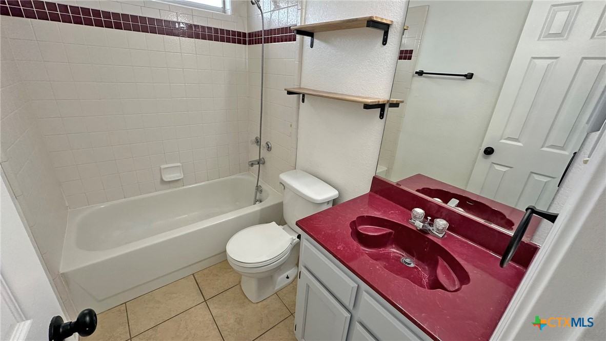 3803 Sawtooth Drive Property Photo 19