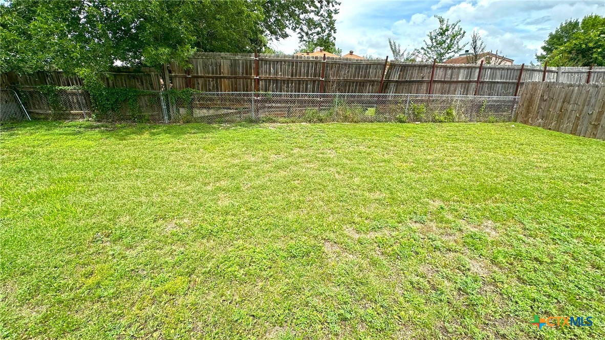 3803 Sawtooth Drive Property Photo 24
