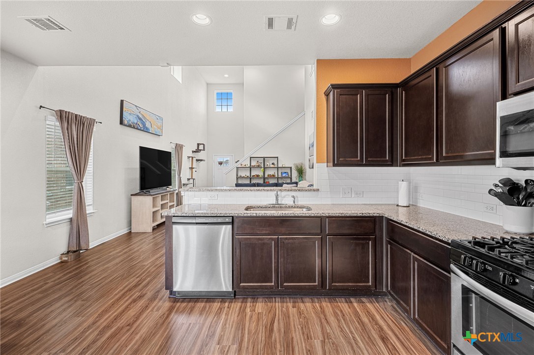1109 Fairhaven Gtwy Property Photo 6