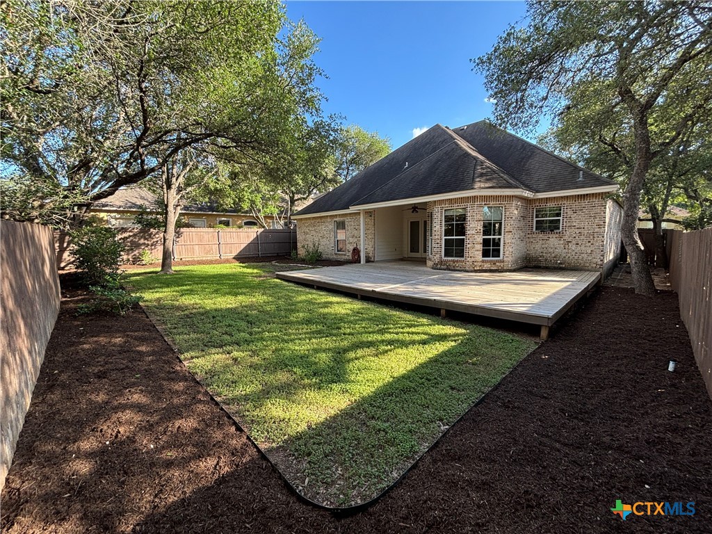 2610 Fairwood Drive Property Photo 2