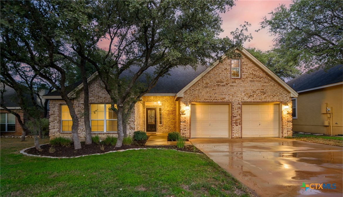 2610 Fairwood Drive Property Photo 3