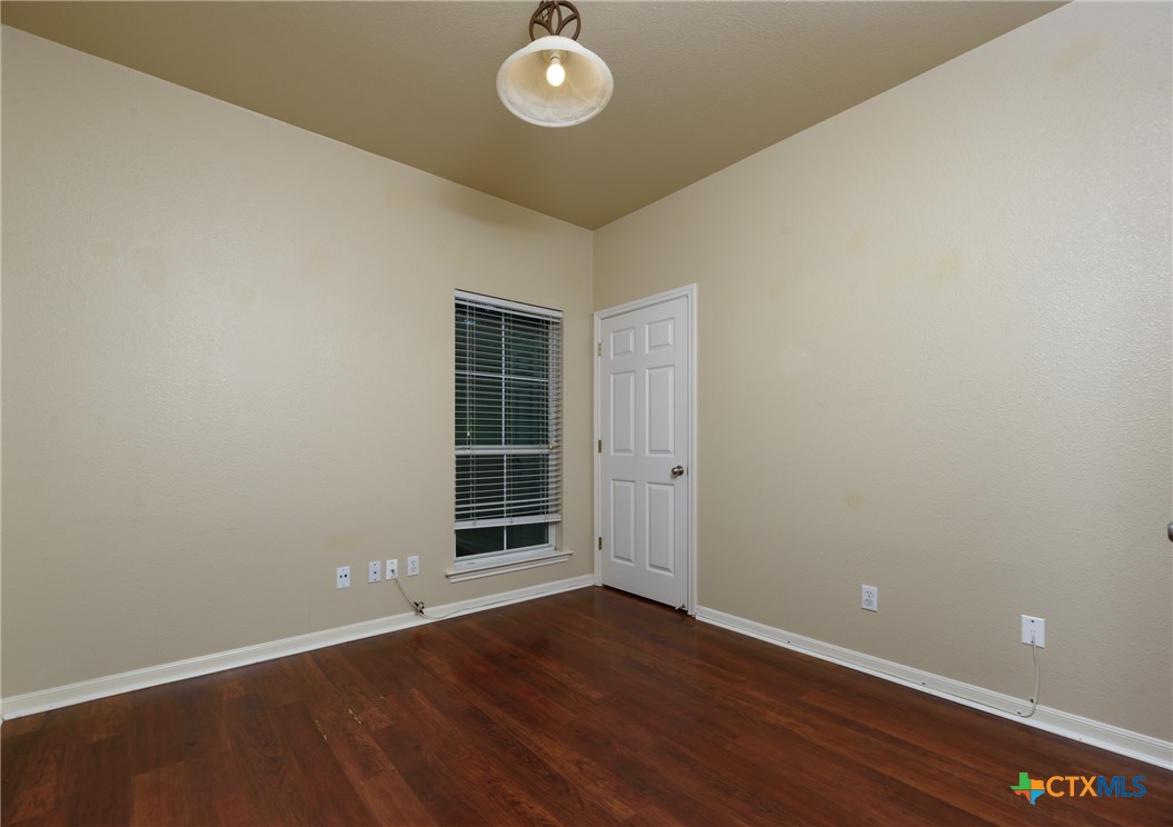 2610 Fairwood Drive Property Photo 19