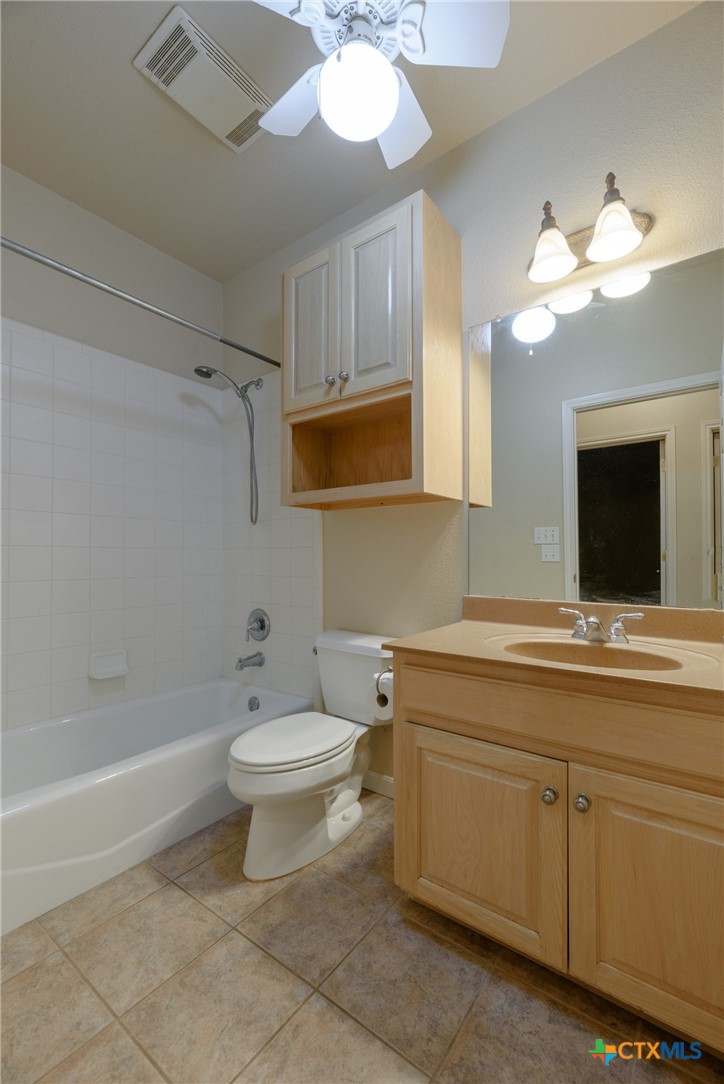 2610 Fairwood Drive Property Photo 20