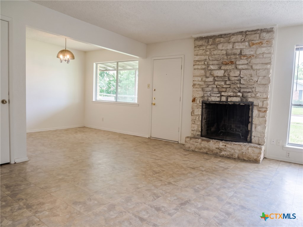 2210 Cascade Drive A Property Photo 3