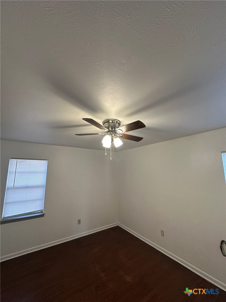 910 Hill Street Property Photo 4