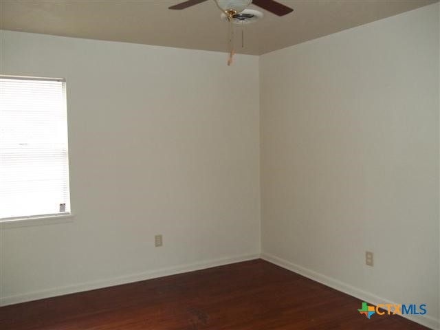 910 Hill Street Property Photo 7
