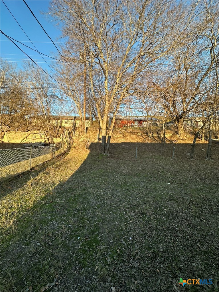 910 Hill Street Property Photo 11