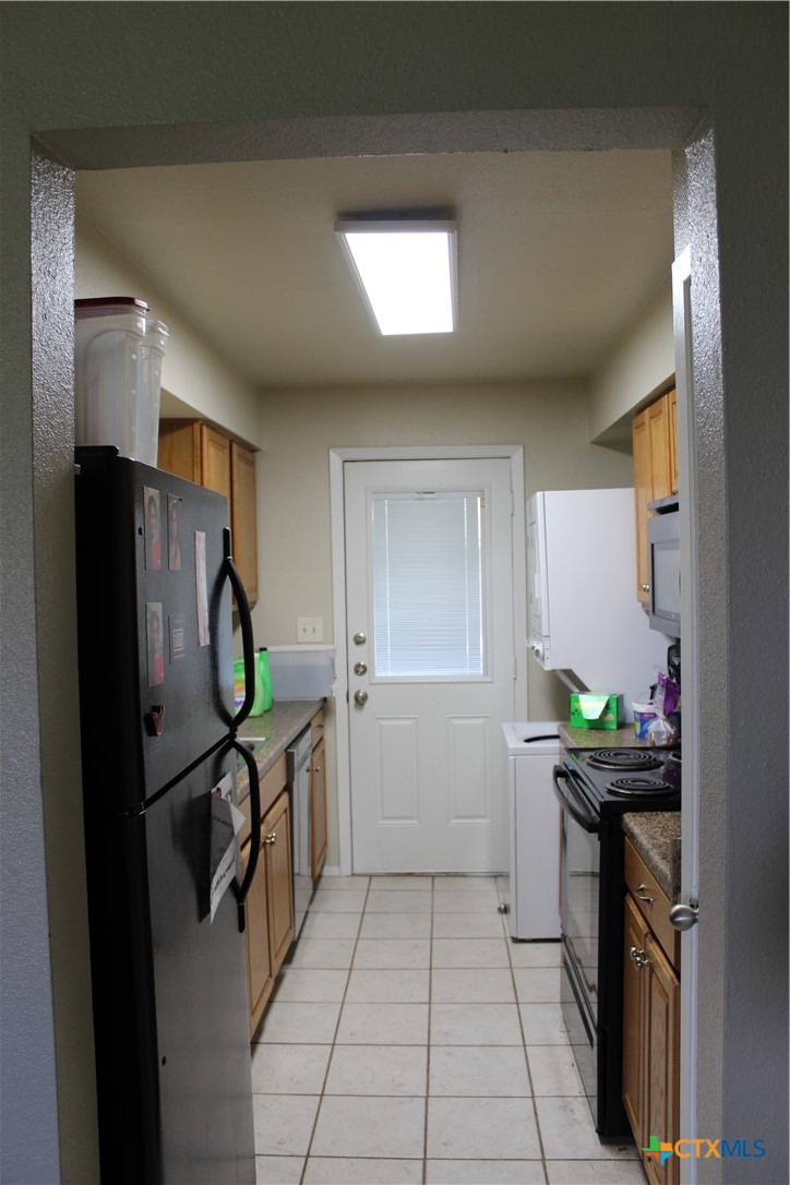 229 Craddock Avenue C Property Photo 2