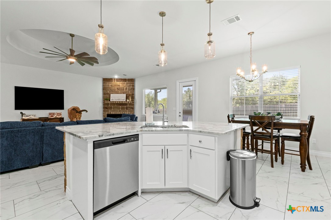 4410 Austin Circle Property Photo 12