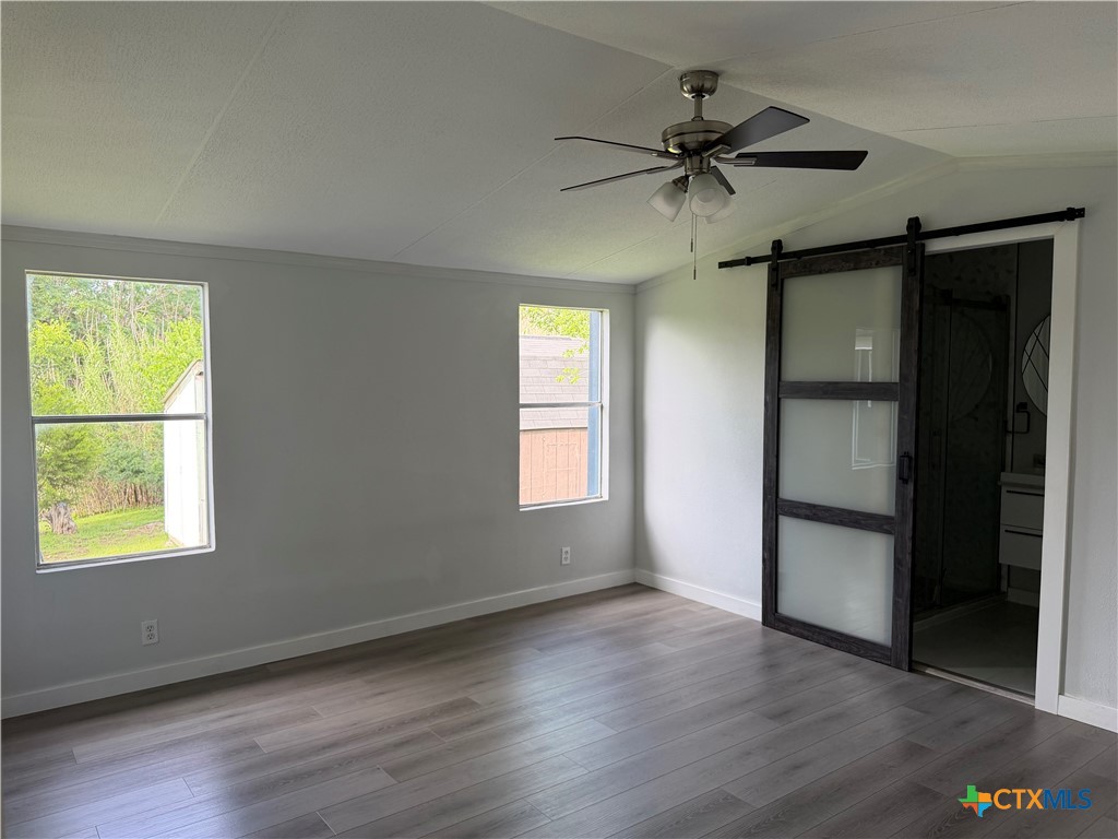 1219 E Lakeside Drive Property Photo 12