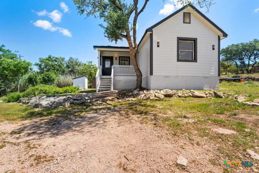 1219 E Lakeside Drive Property Photo 19