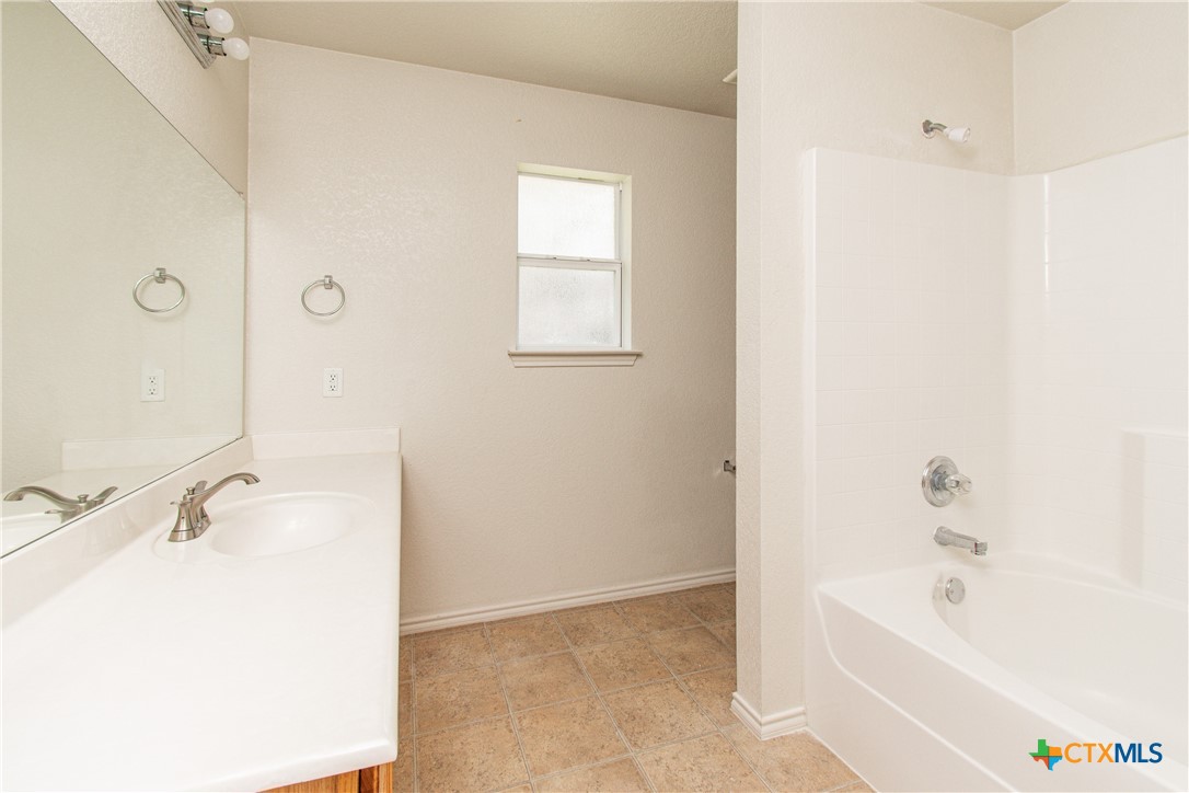 3408 Ida Drive Property Photo 10