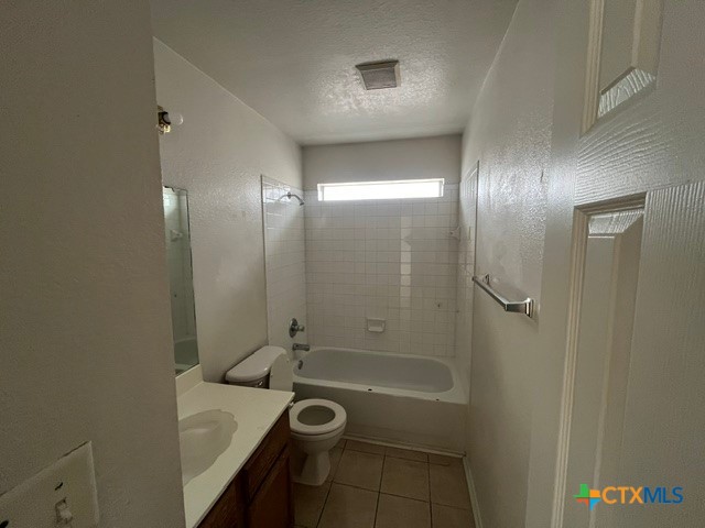 3408 Barcelona Drive C Property Photo 4