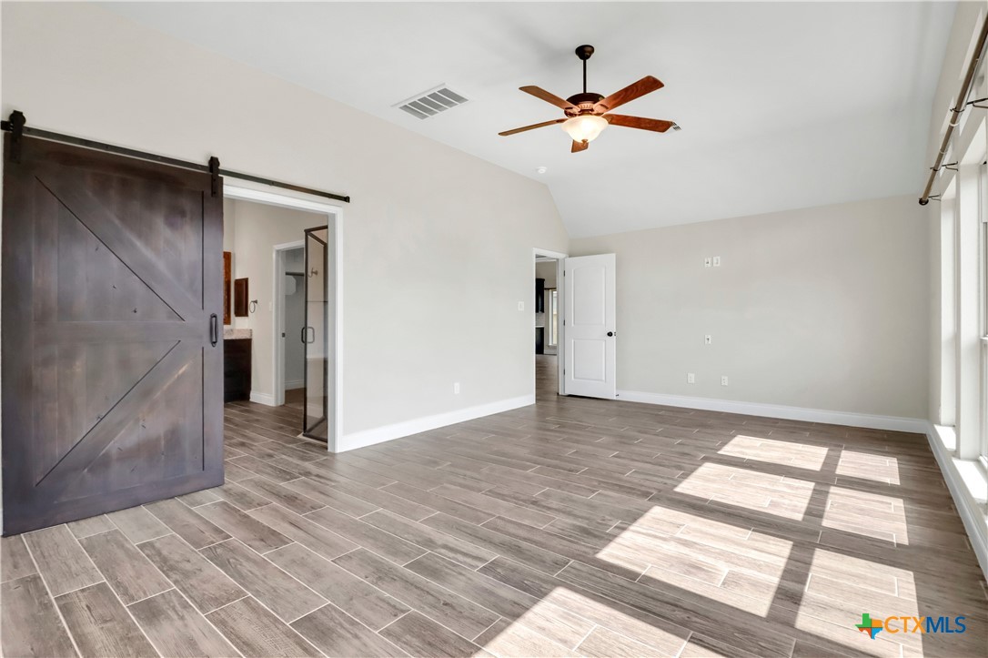 2912 Countryside Path Property Photo 16