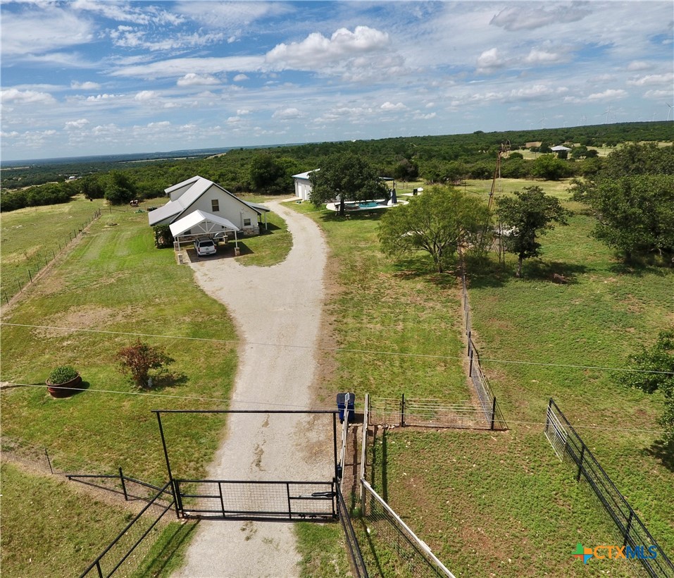 16967 Cr 290 Property Photo 5