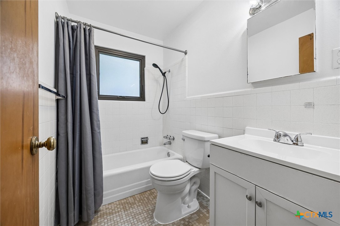 907 Jefferis Avenue Property Photo 8