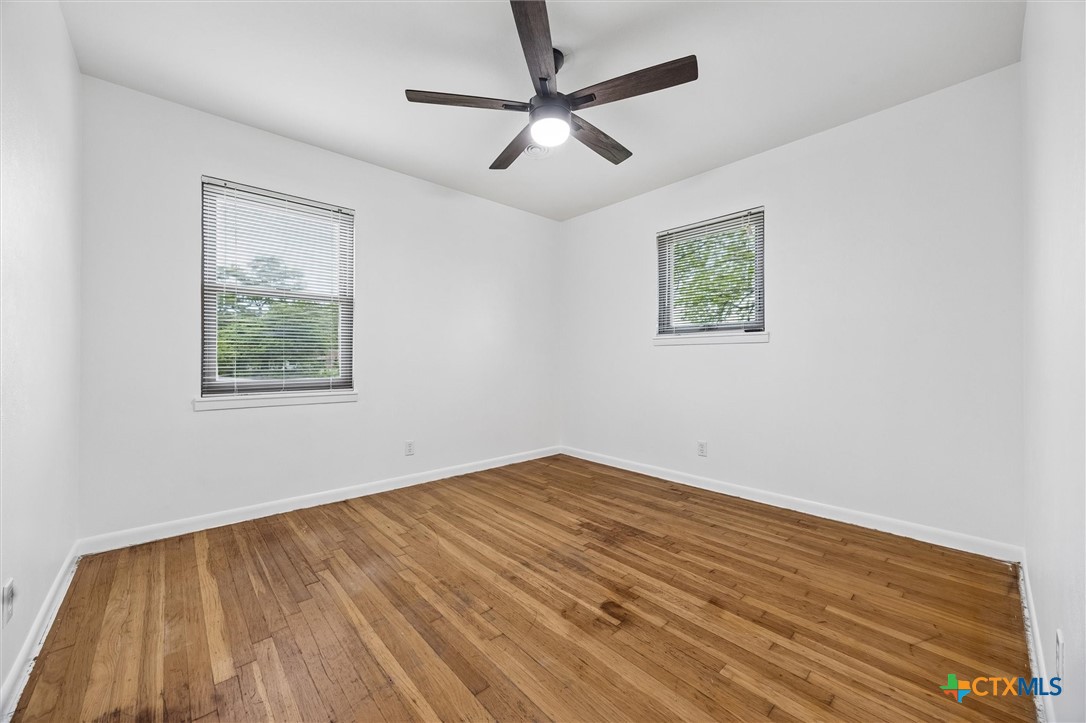 907 Jefferis Avenue Property Photo 12
