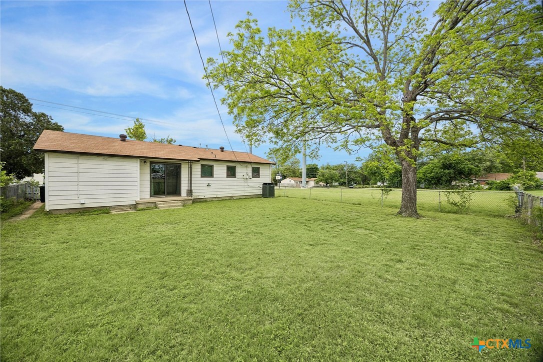 907 Jefferis Avenue Property Photo 13