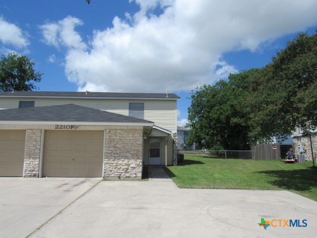 2210 Cascade Drive B Property Photo 2