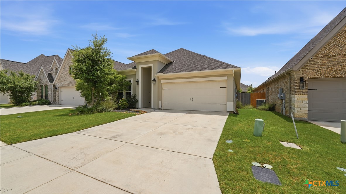 723 Arroyo Dorado Property Photo 3