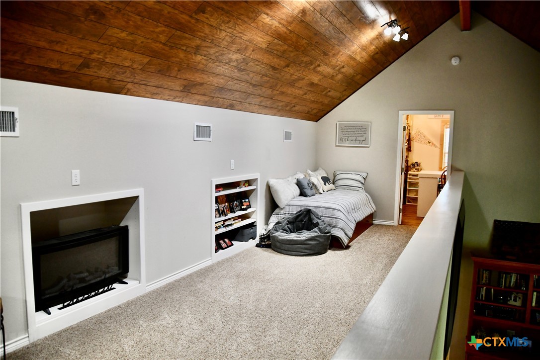 16967 Cr 290 Property Photo 27