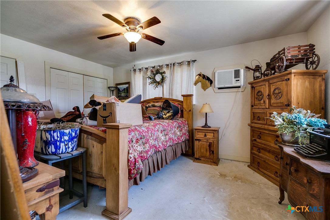 16967 Cr 290 Property Photo 35
