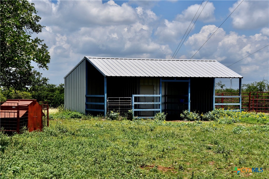 16967 Cr 290 Property Photo 42