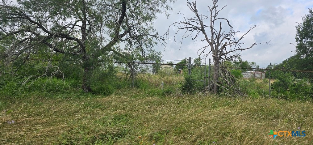 7057 Hwy 90a Property Photo 5