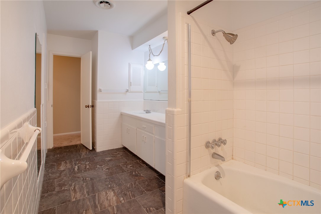 111 Dover Dell Lane Property Photo 23